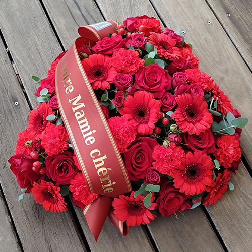 Cœur avec ruban rouge pour deuil